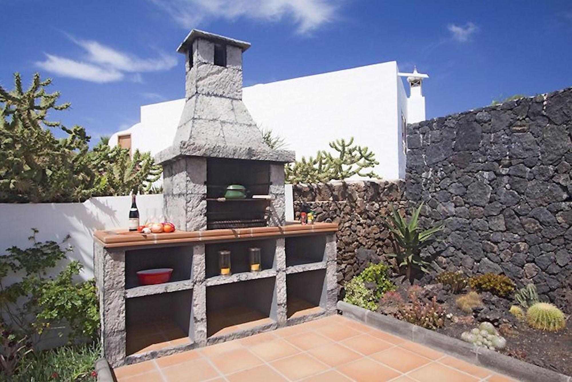 Lovely Los Mojones Villa Casa Jasmine Heated Pool Short Walk To Beach Puerto Del Carmen Puerto del Carmen (Lanzarote) Exterior foto
