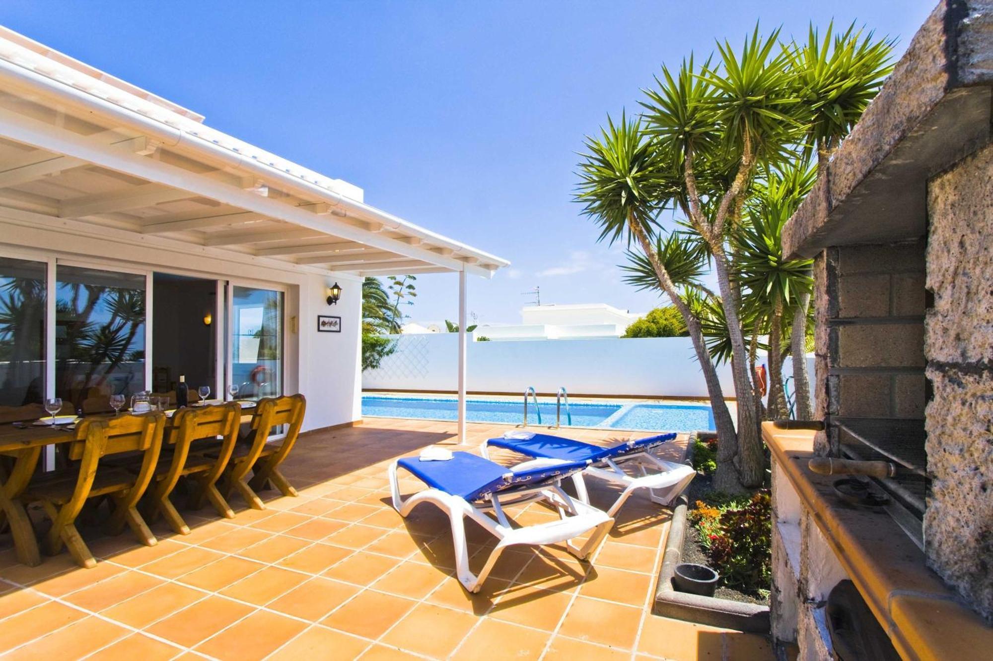 Lovely Los Mojones Villa Casa Jasmine Heated Pool Short Walk To Beach Puerto Del Carmen Puerto del Carmen (Lanzarote) Exterior foto