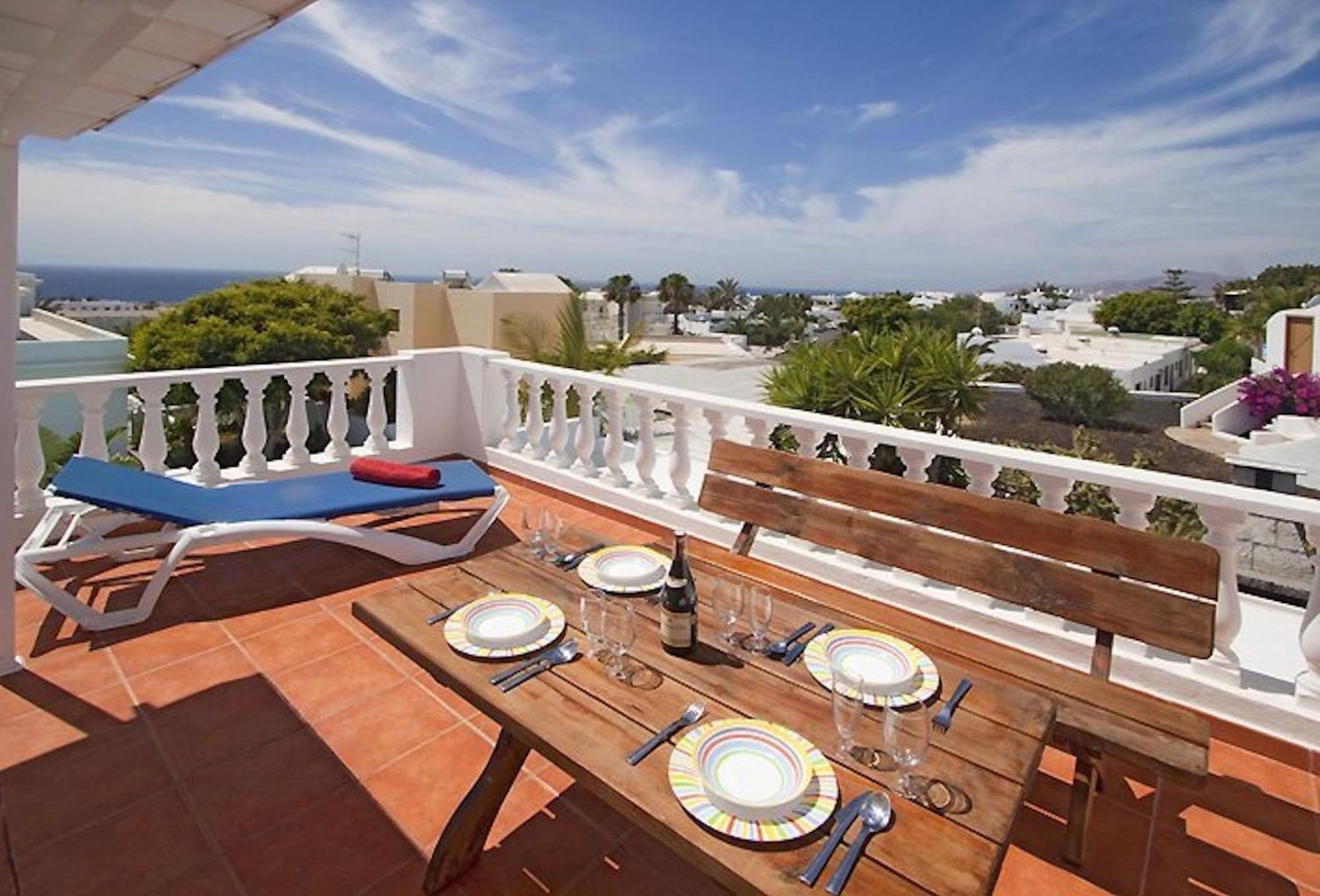Lovely Los Mojones Villa Casa Jasmine Heated Pool Short Walk To Beach Puerto Del Carmen Puerto del Carmen (Lanzarote) Exterior foto