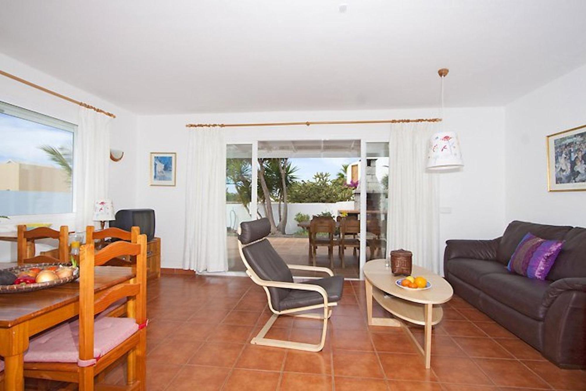 Lovely Los Mojones Villa Casa Jasmine Heated Pool Short Walk To Beach Puerto Del Carmen Puerto del Carmen (Lanzarote) Exterior foto